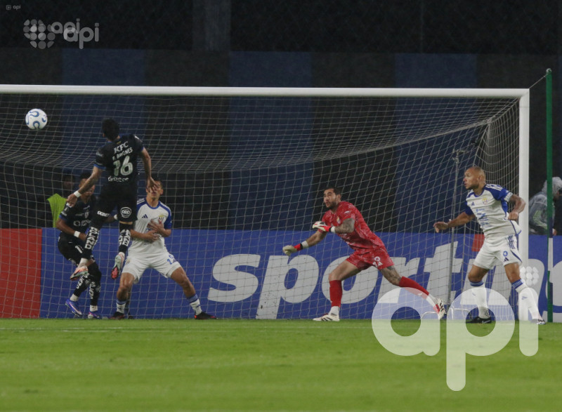 IDV sufre, gana y lidera en Libertadores