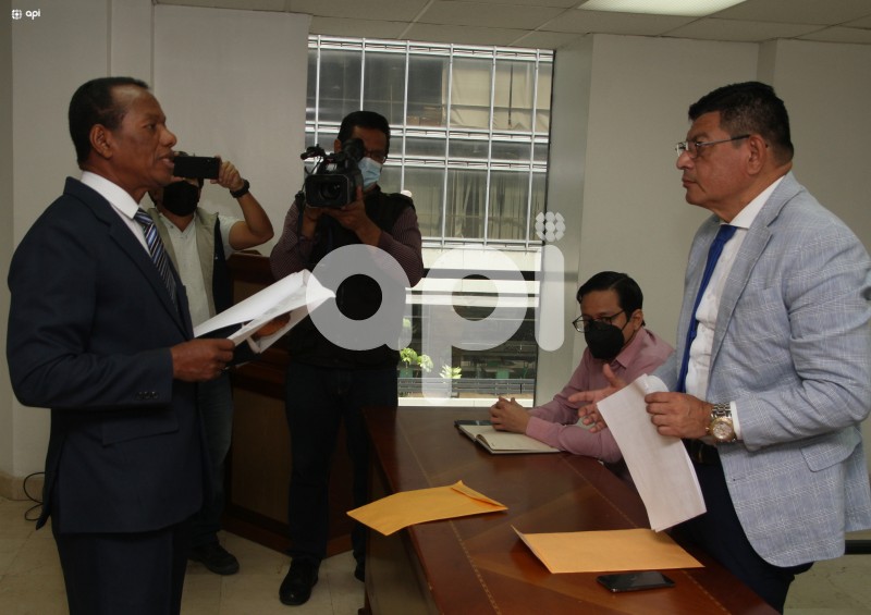 GYE-CARNET-VACUNACION