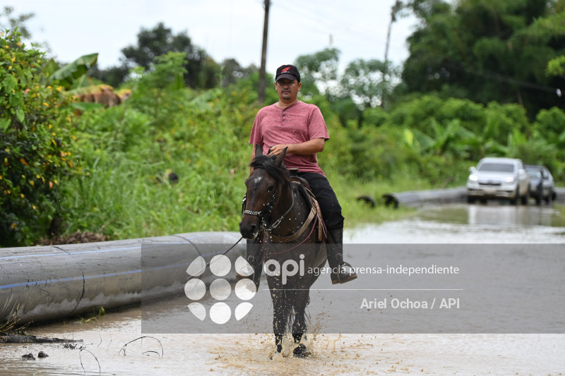 CHONE-INUNDACIONES