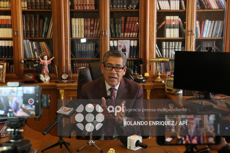 ENTREVISTA JURISTA MARCELO DUENAS SOBRE JORGE GLAS