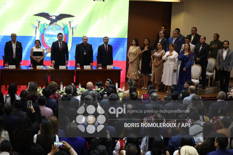 CUENCA-SESION SOLEMNE-FUNDACION 469 AÑOS