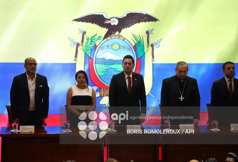 CUENCA-SESION SOLEMNE-FUNDACION 469 AÑOS