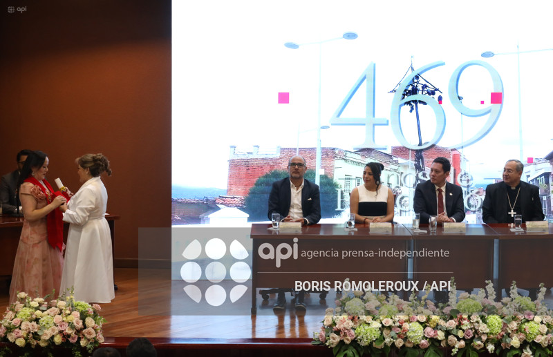 CUENCA-SESION SOLEMNE-FUNDACION 469 AÑOS