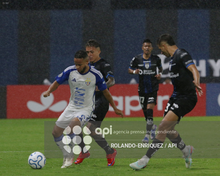 FBL CONMEBOL LIBERTADORES INDEPENDIENTE VALLE VS U CENTRAL