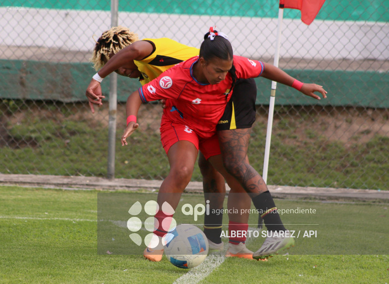 FBL SUPERLIGA FEMENINA EL NACIONAL VS BARCELONA