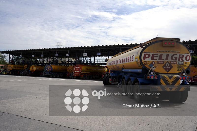 GYE-ABASTECIMIENTO COMBUSTIBLE