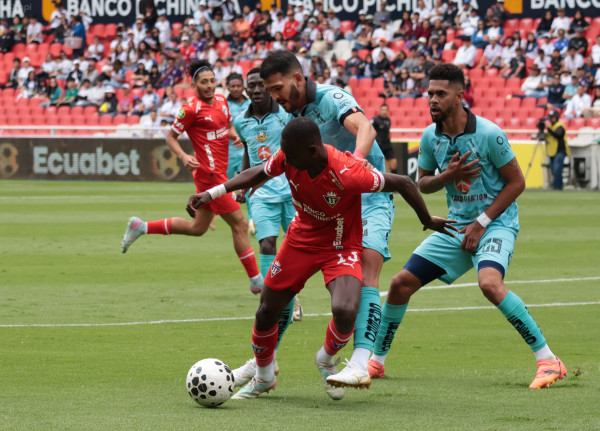 Liga se amarga con 0-0 ante Libertad