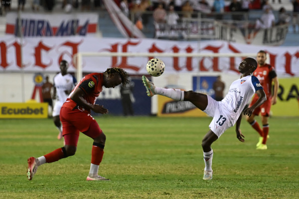 Manta empareja 1-1 con Liga de Quito