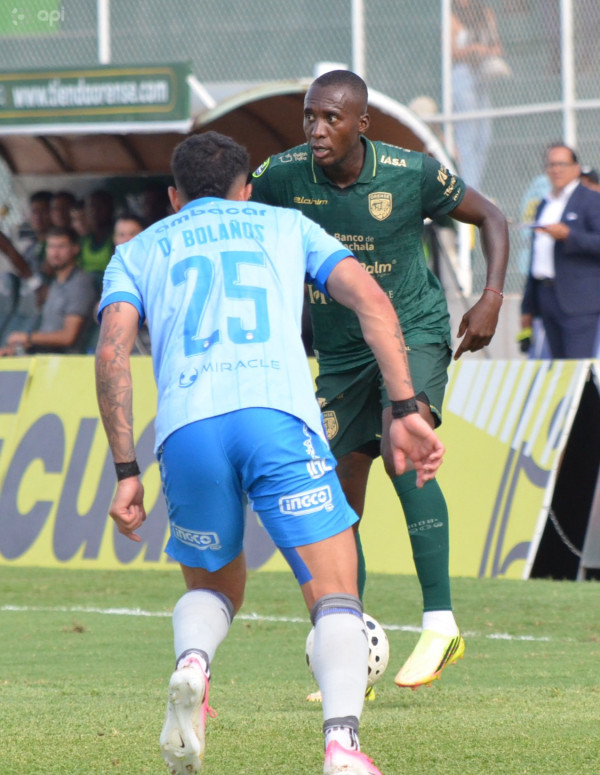 Macará estampa 2-1 a Orense en Machala