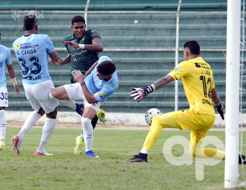 Chatoleí acorta distancias con IDV